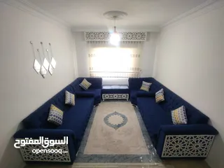  3 مجلس تفصيل خشب ابيض بحالة ممتازة جدا