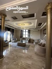  6 فيلا للإيجار/ للبيع بإطلالة جميلة جدا Villa for rent/sale with beautiful views and amenities!