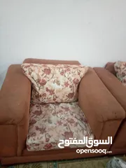  2 طقم كنب.. ... .  ذ ..