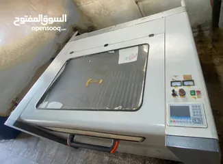  8 ماكينة ليزر قص co2 راسين مساحة العمل 100*160