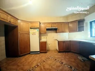  15 شقة غير مفروشة للإيجار في الشميساني  ( Property 35208 ) سنوي فقط