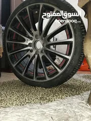  2 جنطات مقاس 17 بحالة جيدة 4 براغي