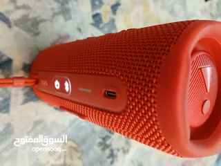  4 JBL Flip6  حمرا