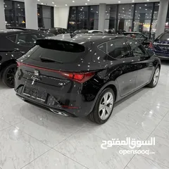  4 سيات ليون Fr القصة الجديدة بحالة الوكالة