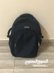  3 حقائب مدرسية للبيع / School bags for sale