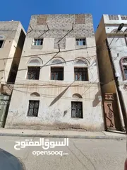  14 عماره 3 ادور بحي سعوان للأيجار بالكامل قريب من سوق المدينه السكنيه  