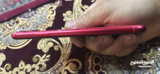  7 ايفون 11 حالة الوكالة ولا نقره  مش مفتوح ولا مغير فيه اي اشي عالفحص الكامل 64 جيجا