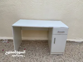  3 مكتب شبه جديد