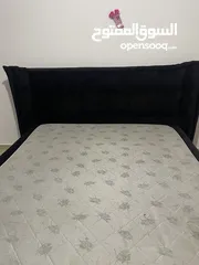 5 تخت مجوز كبير