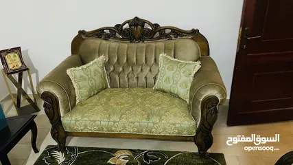 4 طقم كنب مستعمل بحاله ممتازة
