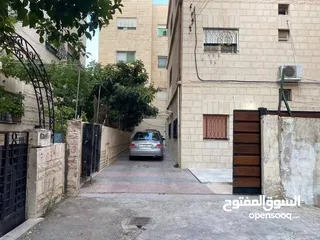  3 عمارة استثمارية بضاحية الامير حسن للبيع من المالك مباشرة