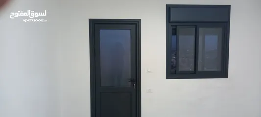  9 شقه للايجار