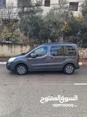  6 بيجو بارتنر 2017 جير عادي 6+1 ديزل دهان شركة يد صفر عداد 93