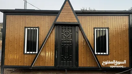  2 كرفان كوخ لون خشبي بحالة ممتازة