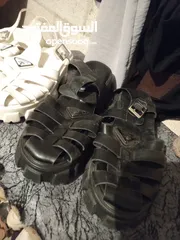  6 احذية اشكال الوان كلو مستعمل بحالة جديدة