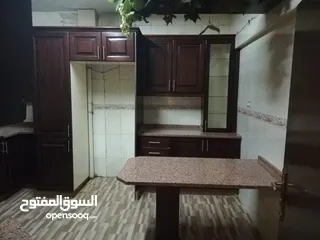  5 شقه للبيع أبو نصير بسعر مغري