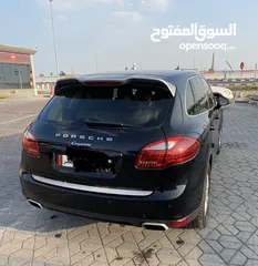  2 Porsche Cayenne 2014