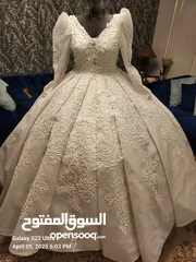  3 فساتين عرايس مستخدمة بحالة الجديد