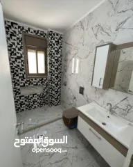  7 شقه للايجار مفروشه