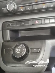  19 للبيع باص صندوق مغلق بيجو Bus box