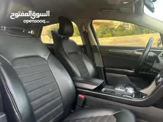  17 فورد فيوجن موديل 2017 لون شمباني كلين