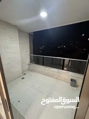  2 شقه فارغة للايجار في الشرفه قرب حلويات  ايفل