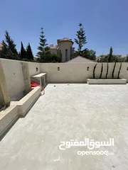  2 شقة طابق ارضي مدخل مستقل للبيع جنوب الراهبات مساحة 165 متر مع حديقة وكراج خاص قرب كلية غرناطه
