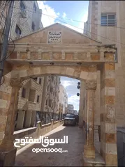  8 فرصة استثمارية استديو مفروش غرفتين نوم للبيع مع العفش