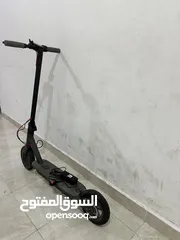  5 سكوتر كهربائي