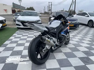  6 BMW S1000RR بدون حوادث 2017 سعر من الاخر اذا ما مناسبنك سعر لا تتصل