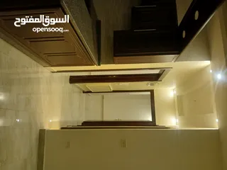  4 شقة مميزة للإيجار