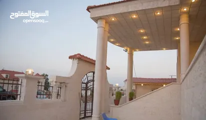  4 ڤيلا للبيع