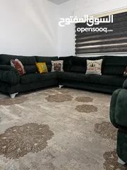  8 أثاث نظيف ( غرفة نوم ، غرفة جلوس ، غرفة ضيوف مع سفره ) شبه جديد