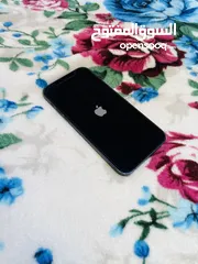  3 iPhone 12 64GB مع كامل اغراضه