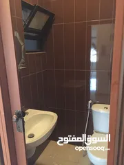  10 شقة سكن أ ضاحية الامير علي طريق المطار بجانب مدارس بيت المقدس 130 متر مربع طابق 2