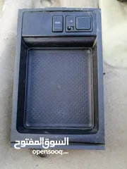  18 قطع سيارة نيسان مورانو موديل من 2004 الى 2008  **المحرك غير موجود** لكن باقي القطع بحالة ممتازة جدًا