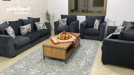  3 شقة طابقية (طابق رابع) 185 متر للبيع مادبا - حنينا  صالون وترس واسع