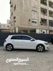  3 Volkswagen E Golf 2019