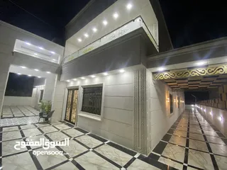 2 فيلا فخمة للبيع