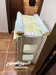  3 بانيو استحمام مع طاولة غيار للبيبي