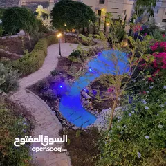  14 فرصة استثمارية للباحثين عن الهدوء والتميز ، شاليه مميز ضمن كومباوند وفي منطقة مطلة على سد الملك طلال