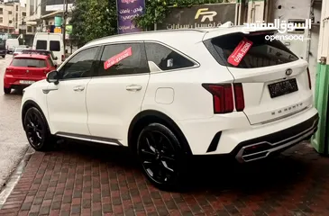  9 كيا سورينتو فل مسكر اضافات مع فتحه سقف بانوراما بسعر حرق حرق وكاش