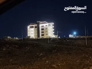  17 في طريق المطار  منطقة دير غبار  حجار النوابلسه اجمل مناطق عمان الهادئة.