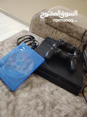  1 بلايستيشن 4 مستعمل جهاز  نظيف
