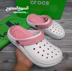  24 Crocs Original
