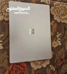  1 قابل للتفاوض لابتوب ميكروسوفت سيرفيس بحالة الوكالةcore i5 الجيل العاشر