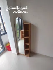  4 مرآة أرضية فاخرة مع رفوف جانبية – قطعة ديكور تخطّف الأنظار