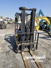  11 Catpiller 2.0 electric Forklift 2017