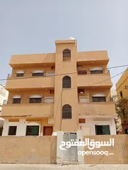  4 عمارة للبيع في المحدود الوسط حوض الرمال بحالة ممتازة للبيع بسعر مغري جدا