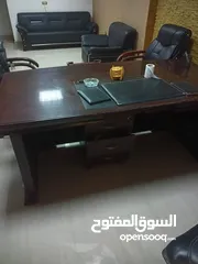  1 اثاث مكتبى مستعمل بحاله الزيرو مستورد